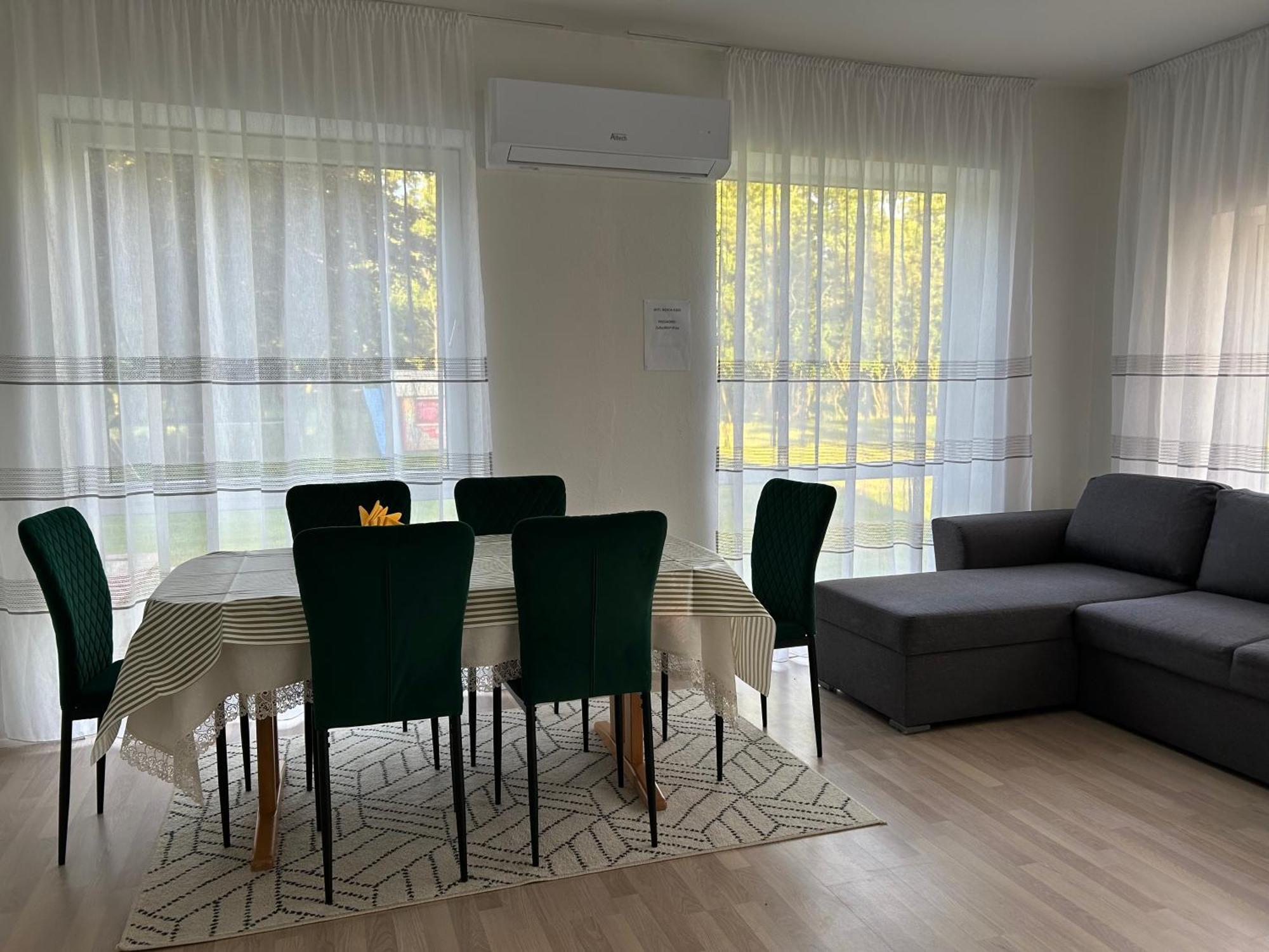 Luxury Apartment Curchi 2 ビルン エクステリア 写真